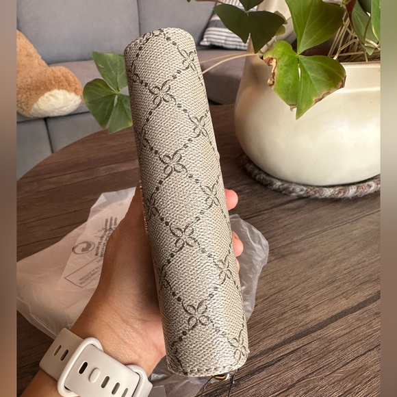 Nine West Signature Bifold Medium Wallet, Brown Khaki/Cream, NWT - Picture 6 of 10